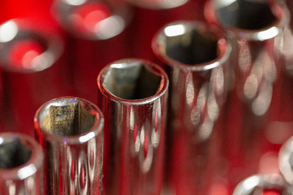 Ráčna a nástrčné hlavice připravené k opravě